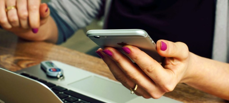 По оценкам ВОЗ, каждый час от причин, связанных с одиночеством, умирают около ста человек