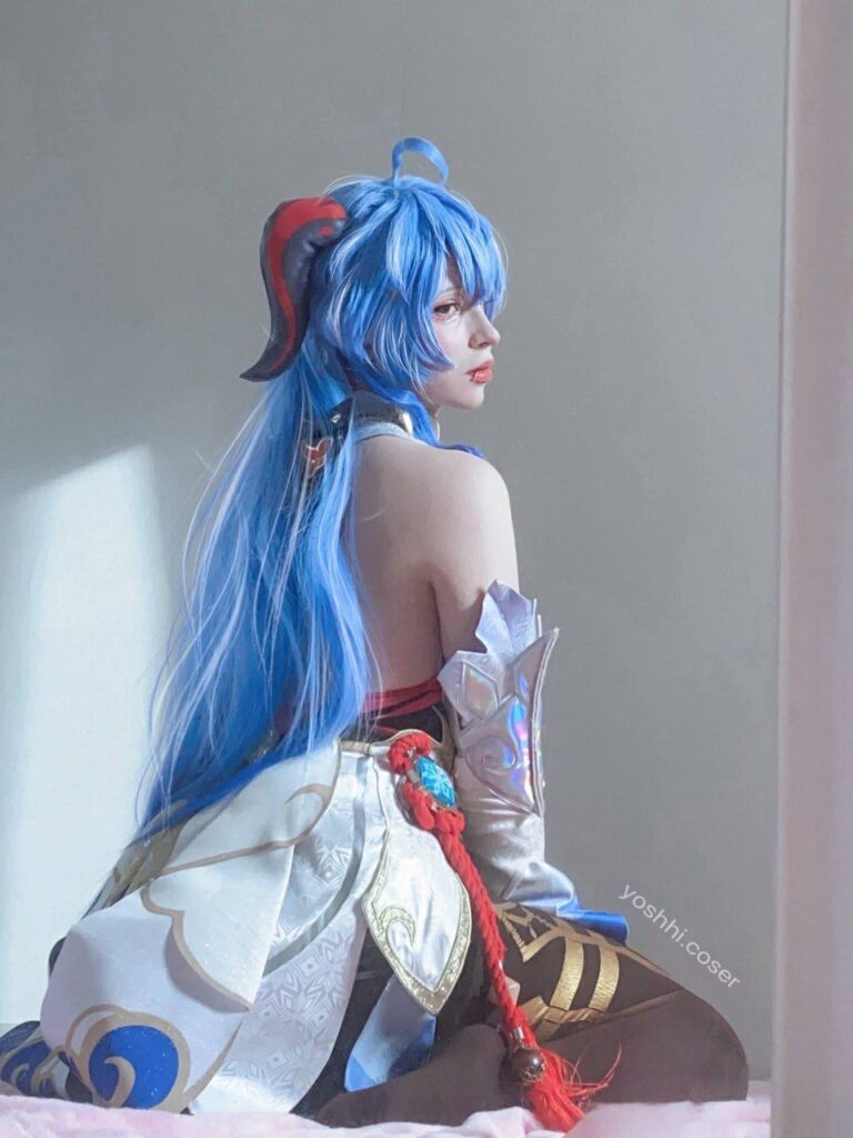 Genshin Impact cosplay