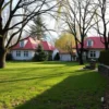 Ярославцы считают благоустройство своего двора непродуманным