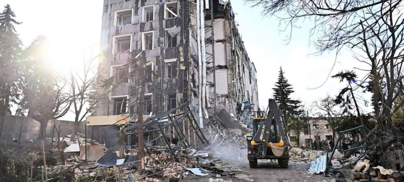 Украина: в результате ударов&nbsp;в Кривом Роге, по сообщениям, погибли&nbsp;девять детей